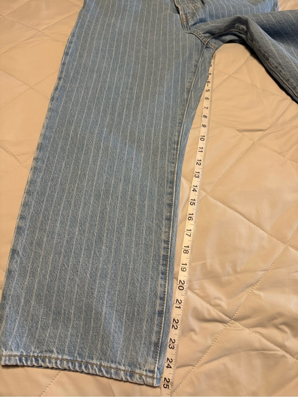 Light Blue Pinstripe Straight-Leg Levi’s. - Picture 11 of 11
